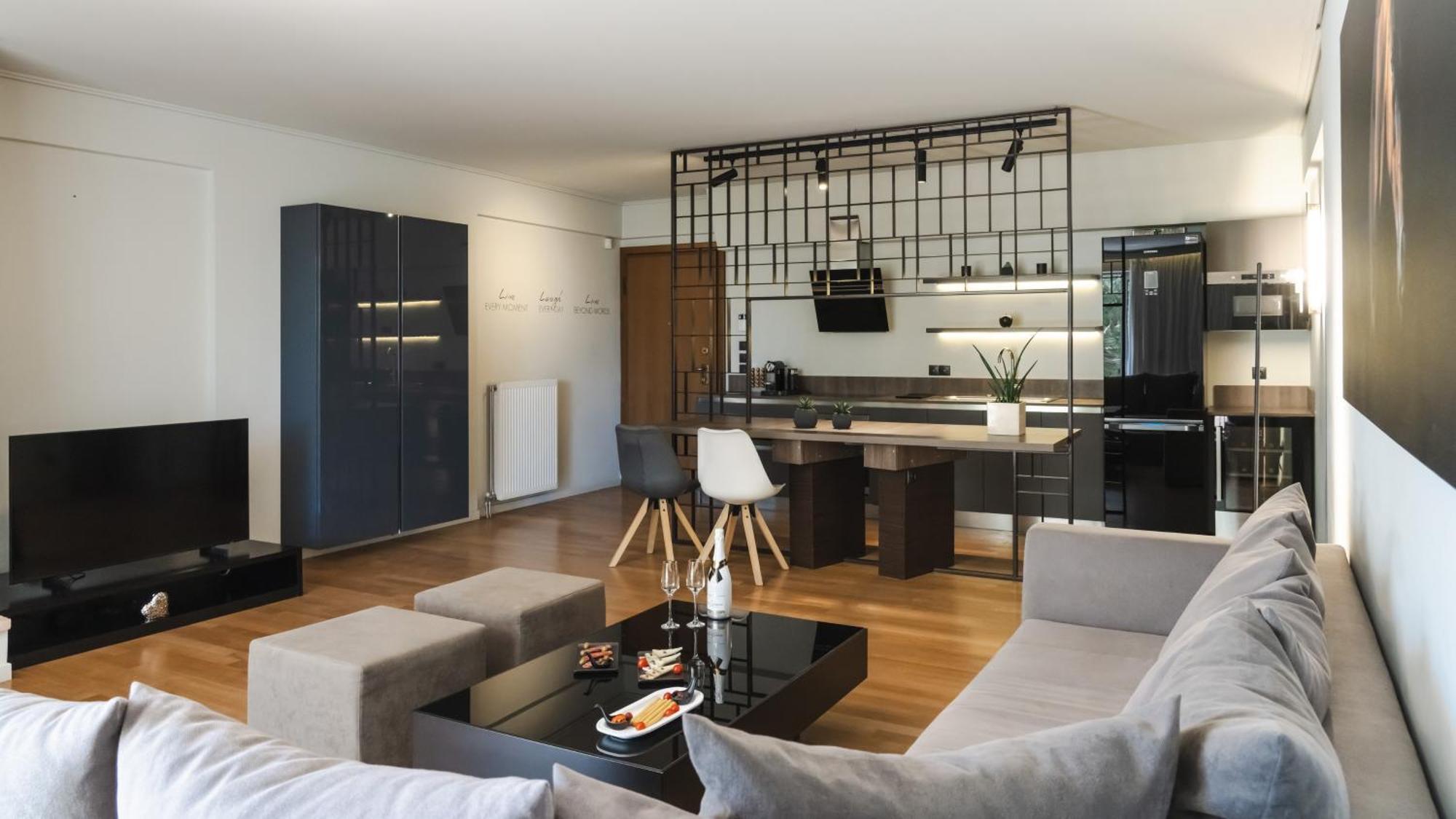 Deluxe Apartment